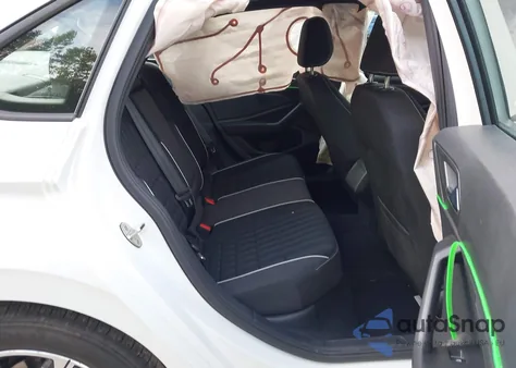 2024 Volkswagen Jetta 1.5T Sport z USA, uszkodzony, nr VIN 3VWBM7BU1RM071852